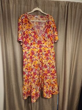 Cathsnna Bright Floral V-Neck Midi Dress in Yellow & Red